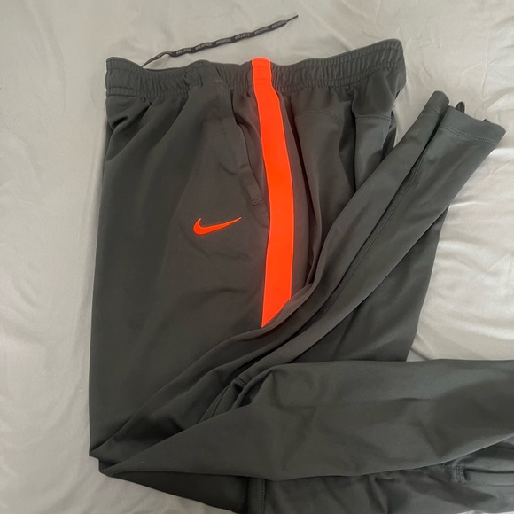 Nike Soccer pants - Picture 2 of 3
